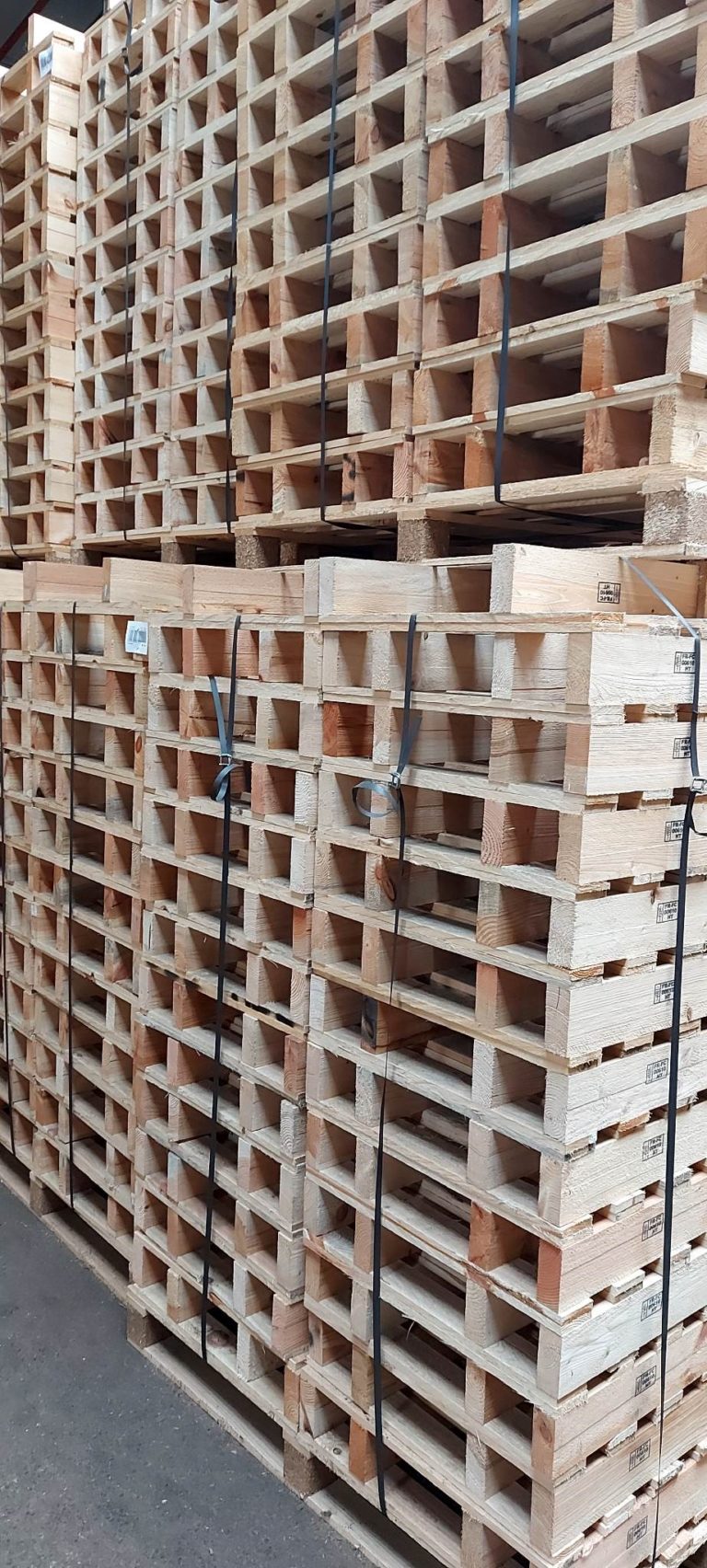 Lire la suite à propos de l’article VENTES PALETTES : PSA 450X580