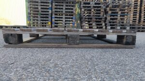 VENTE PALETTES : 112x142 CADREES